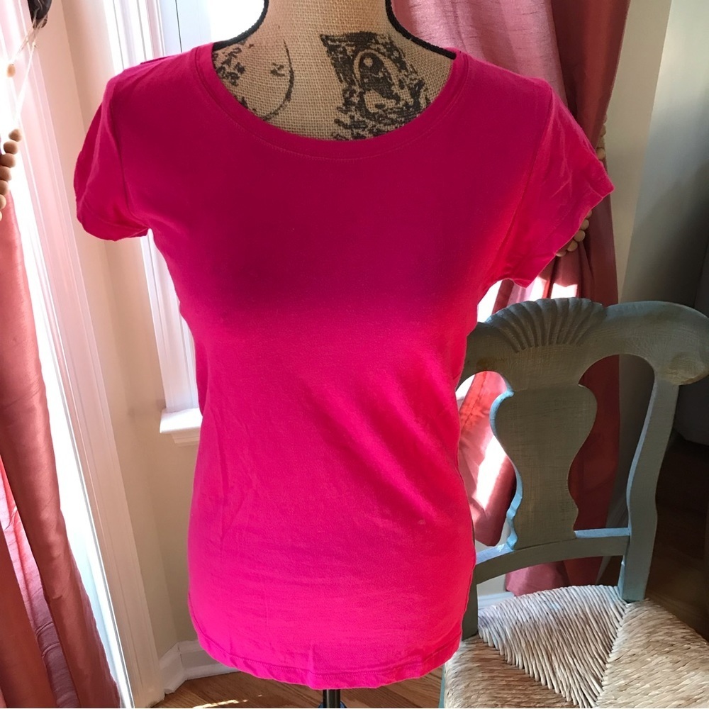 👟tresics Short Sleeve Tee